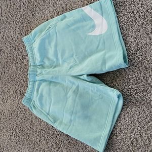 Nike Sportswear Club Shorts